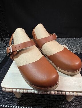 Mia Abba Leather Swedish Wooden Heel Clogs